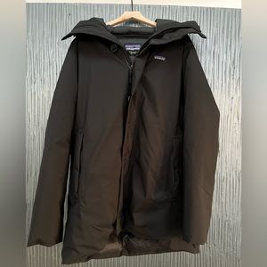 Brand new with tags! Patagonia men’s Frozen Range Parka